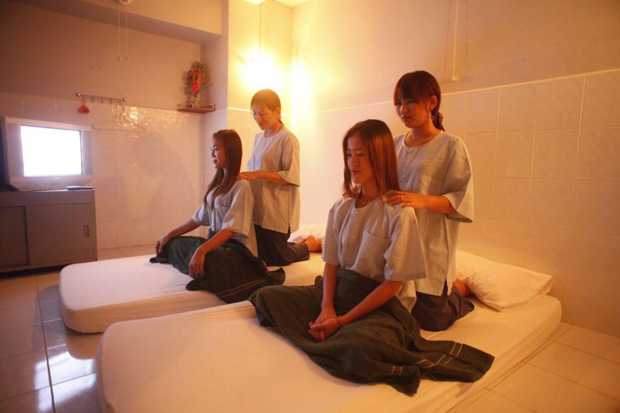 Boon Siam Hotel Krabi town Esterno foto